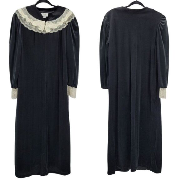 Mervyn's Velour Lace Embroidered Shawl Collar Cuffs Housecoat Robe Black Sz S - Picture 1 of 12